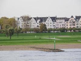 Düsseldorf am Rhein foto