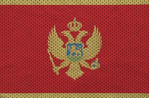 Montenegro-Flagge gedruckt auf einem Polyester-Nylon-Sportswear-Mesh-Gewebe foto