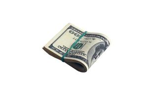 Bündel von US-Dollar-Scheinen, isoliert auf weiss. Packung amerikanisches Geld mit hoher Auflösung auf perfektem weißem Hintergrund foto