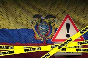 ecuador-flagge und covid-19-quarantäneband. Coronavirus oder 2019-ncov-Virus foto