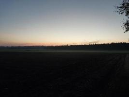 Morgen- und Nachtpanorama der Morgendämmerung foto