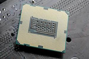 Nahaufnahme des CPU-Chip-Prozessors. selektiver Fokus foto