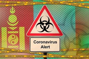 mongolei-flagge und covid-19-biohazard-symbol mit orangefarbenem quarantäneband. Coronavirus- oder 2019-ncov-Viruskonzept foto