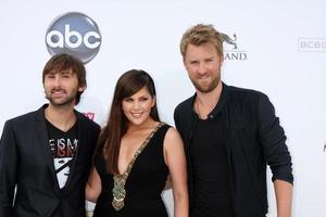 las vegas, 22. mai - lady antebellum kommt bei den billboard music awards 2011 in der mgm grand garden arena am 22. mai 2010 in las vegas, nv an foto