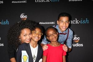 los angeles, feb 17 - yara shahidi, miles brown, marcus scribner, marsai martin bei der schwarz-ish-atas-veranstaltung im silver screen theatre im pacific design center am 17. april 2015 in los angeles, ca foto