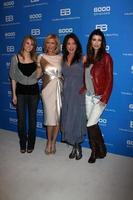 los angeles, 7. feb - kim matula, katheirne kelly lang, hunter tylo, jacqueline macinnes wood bei der feier der 6000. show in the bold and the beautiful bei cbs tv city am 7. februar 2011 in los angeles, ca foto