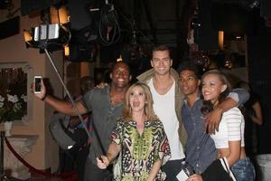 los angeles, aug 14 - lawrence saint-victor, ashley jones, pierson fode, rome flynn, herrschaft edwards beim mutigen und schönen fan-event am freitag in der cbs-fernsehstadt am 14. august 2015 in los angeles, ca foto