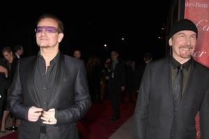 Palm Springs, 4. Januar - Bono, The Edge bei der Palm Springs Film Festival Gala im Palm Springs Convention Center am 4. Januar 2014 in Palm Springs, ca foto