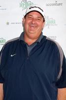 los angeles, 15. april – brian baumgartner beim jack wagner prominenten golfturnier zugunsten der leukämie- und lymphomgesellschaft im lakeside golf club am 15. april 2013 in toluca lake, ca foto