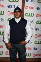 los angeles, 3. aug - ll cool j ankunft bei der cbs tca sommer 2011 all-star-party im robinson may parkhaus am 3. august 2011 in beverly hills, ca foto