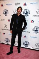 Los Angeles, 23. Oktober - Adrien Brody kommt am 23. Oktober 2010 beim Carousel of Hope Ball im Beverly Hilton Hotel in Beverly Hills, ca foto