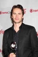 las vegas, 26. april - taylor kitsch kommt bei den cinemacon 2012 talent awards im caesars palace am 26. april 2012 in las vegas, nv an foto