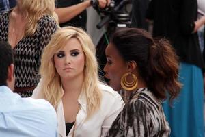 los angeles, 11. juli - demi lovato, kelly rowland beim x-factor staffel 3 fototermin im galen center am 11. juli 2013 in los angeles, ca foto