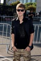 los angeles, 14. august - justin bieber kommt am 14. august 2011 in los angeles, ca. 14. august 2011 zu den vh1 do something awards 2011 im hollywood palladium foto