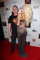 Los Angeles, 9. Februar - Doug Hutchison, Courtney Stodden bei der Weltpremiere von Courtney Stoddens Reality-Musikvideo im Eleven Nightclub am 9. Februar 2013 in West Hollywood, ca foto