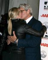 los angeles, 6. feb - sharon stone, michael nouri kommt am 6. februar 2012 im beverly wilshire hotel in beverly hills, ca. zu den 11. aarp s 11th annual movie for gownups awards foto