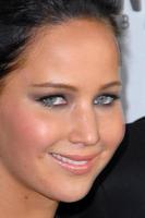 Los Angeles, 19. November - Jennifer Lawrence kommt am 19. November 2012 in Beverly Hills, Ca foto