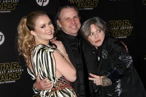 Los Angeles, 14. Dezember - Billie Lourd, Todd Fisher, Carrie Fisher bei Star Wars - The Force Awakens Weltpremiere im Hollywood and Highland am 14. Dezember 2015 in Los Angeles, ca foto