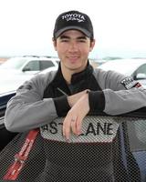 los angeles, 19. märz - kevin jonas bei der toyota pro celebrity race trainingseinheit auf dem willow springs speedway am 19. märz 2011 in rosamond, ca foto