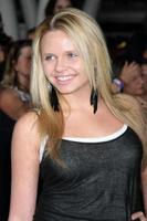 los angeles, 14. nov - alli simpson kommt in der dämmerung an - brechende morgendämmerung teil 1 weltpremiere im nokia theater at la live am 14. november 2011 in los angeles, ca foto