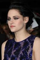 los angeles, 14. nov - kristen stewart kommt in der dämmerung an - brechende morgendämmerung teil 1 weltpremiere im nokia theater at la live am 14. november 2011 in los angeles, ca foto