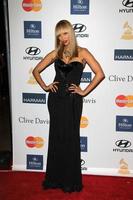 Los Angeles, 9. Februar – Tyra Banks kommt am 9. Februar 2013 zur Clive Davis 2013 Pre-Grammy Gala im Beverly Hilton Hotel in Beverly Hills, ca foto