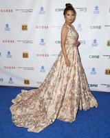 los angeles, 29. september - jeannie mai bei der autism speaks la vie en blue fashion gala im warner brothers studio am 29. september 2016 in burbank, ca foto