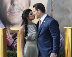 los angeles, 11. jan - shay shariatzadeh, john cena bei der dolittle-premiere im village theater am 11. januar 2020 in westwood, ca foto