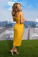 los angeles, 15. juli - vanessa lengies bei disney turner und hooch premiere event im westfield century city mall am 15. juli 2021 in century city, ca foto