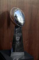 los angeles, 15. dez - vince lombardi trophy bei american underdog la premiere im tcl chinese theater imax am 15. dezember 2021 in los angeles, ca foto