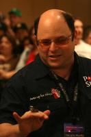 jason alexander spielt poker beim ante up for africa poker turnier bei der world series of poker 2008 im rio all-suite hotel und casino in las vegas, nv 2. juli 2008 2008 kathy hutchins hutchins foto