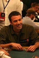 ben affleck spielt poker beim ante up for africa poker turnier bei der world series of poker 2008 im rio all-suite hotel und casino in las vegas, nv 2. juli 2008 2008 kathy hutchins hutchins foto