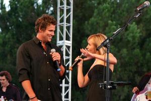 bob guiney und hayden panettiere band von tv netflix live vor ort konzert autry museum im griffith park los angeles, ca. 9. august 2008 ©2008 kathy hutchins hutchins foto