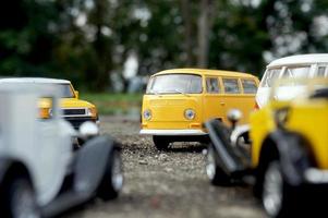ost-kutai, ost-kalimantan, indonesien, 2022 - klassische autos in miniaturkopie, mit selektivem fokus foto