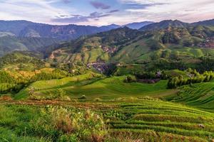 terrassierte Reisfelder in Longsheng, China foto