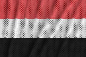 Jemen-Flagge gedruckt auf einem Polyester-Nylon-Sportswear-Mesh-Gewebe m foto