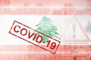libanon-flagge und futuristische digitale abstrakte komposition mit covid-19-stempel. konzept des coronavirus-ausbruchs foto
