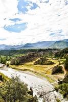 Berge und Fluss foto