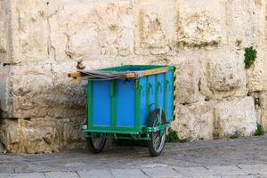 Trolley-Anhänger für den Transport verschiedener Güter. foto