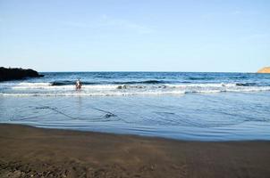 der atlantische ozean auf den kanarischen inseln foto