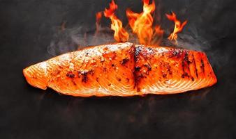 gegrillter Lachs. gesundes essen gebackener lachs. heißes Fischgericht. foto