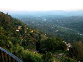 Panoramablick auf den Dschungel von Sri Lanka foto