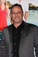 Jean Reno bei der Premiere des Couples Retreat im Mann's Village Theater Westwood, ca. 5. Oktober 2009 foto