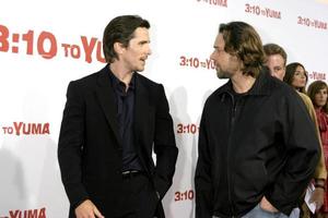 Christian Bale und Russell Crowe 3–10 bis Yuma Premiere Westwood, ca. 21. August 2007 2007 foto