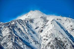 schneebedeckter Bergblick foto