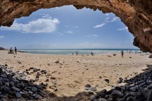 Blick auf den Sommerstrand foto