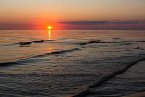 Ostseeküste bei Sonnenuntergang foto