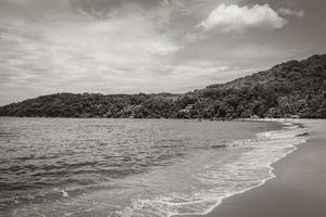 große tropische insel ilha grande praia de palmas strand brasilien. foto