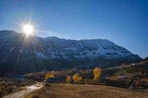 Schnee und Sonnenuntergang im Hochgebirge foto