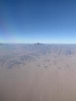 Wüstenblick aus dem Flugzeug. foto